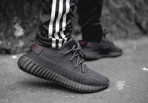 yeezy adidas schwarz|yeezys official site website.